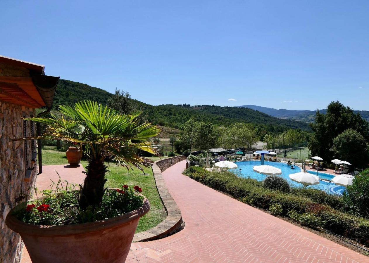 Resort Le Tegole Riparbella Bagian luar foto