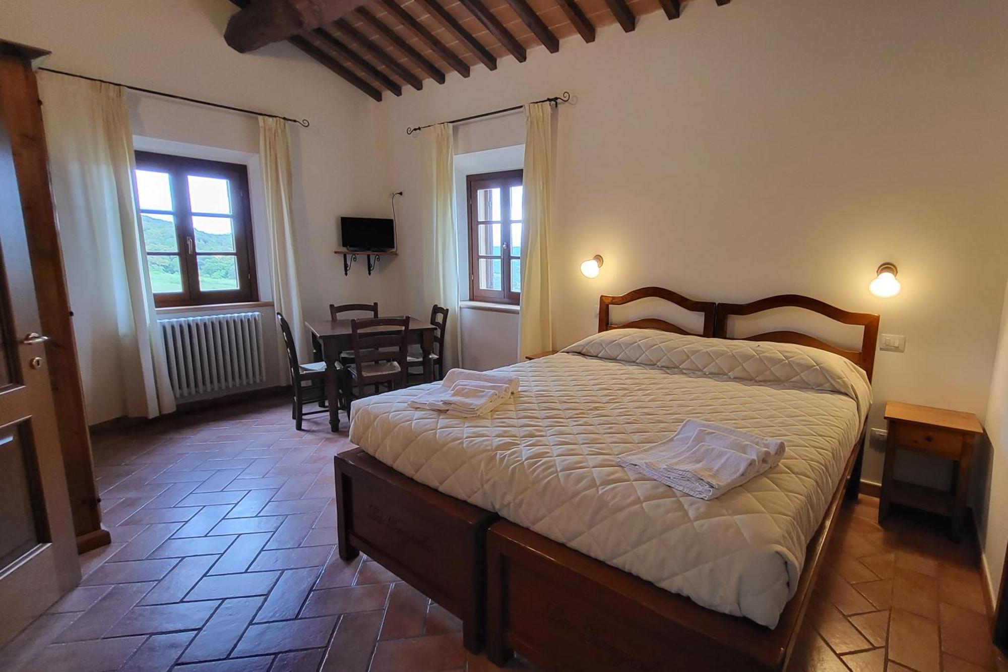Resort Le Tegole Riparbella Bagian luar foto