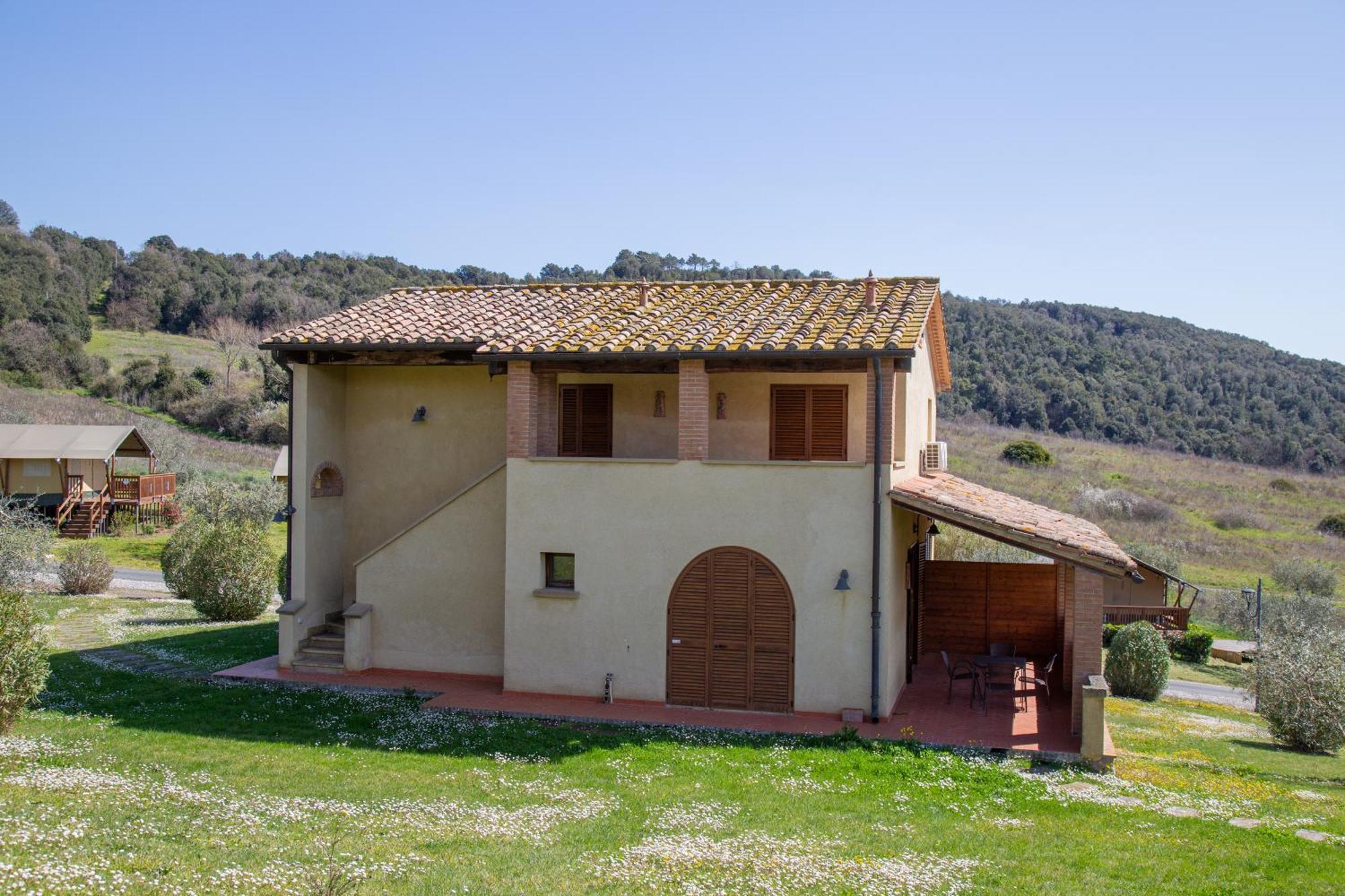 Resort Le Tegole Riparbella Bagian luar foto
