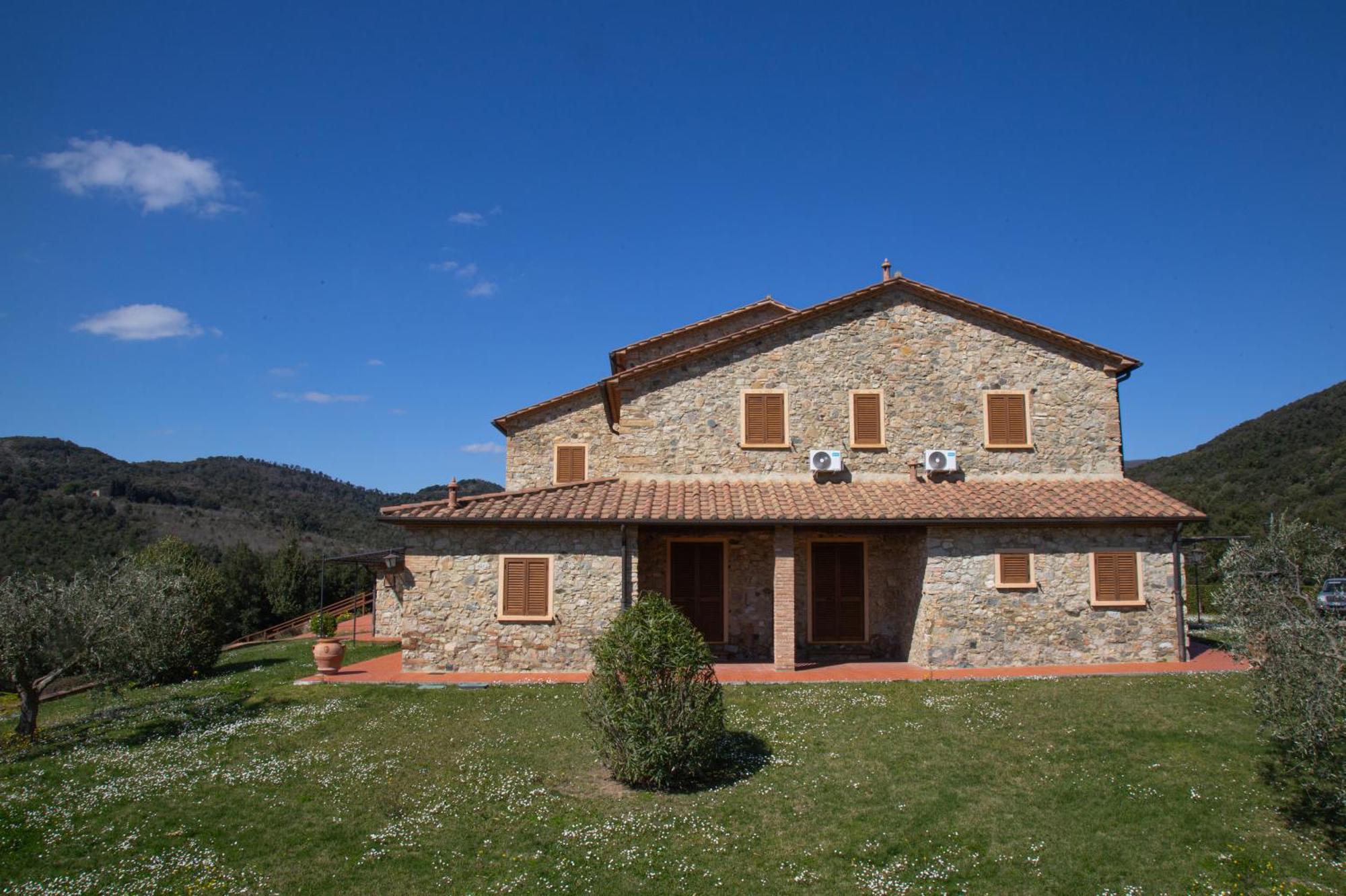 Resort Le Tegole Riparbella Bagian luar foto
